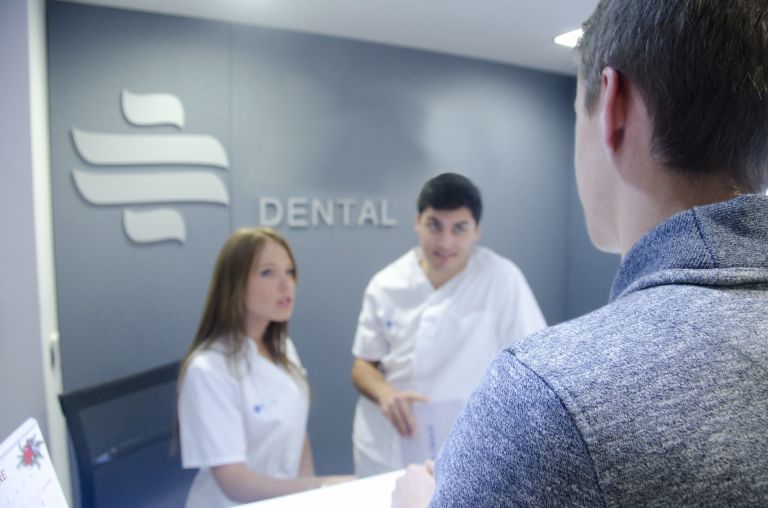 田町湾岸エリアで進化する多様性と安心を育む街の医療サポート最前線